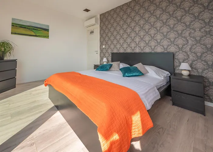 Villa Albi By Interhome
