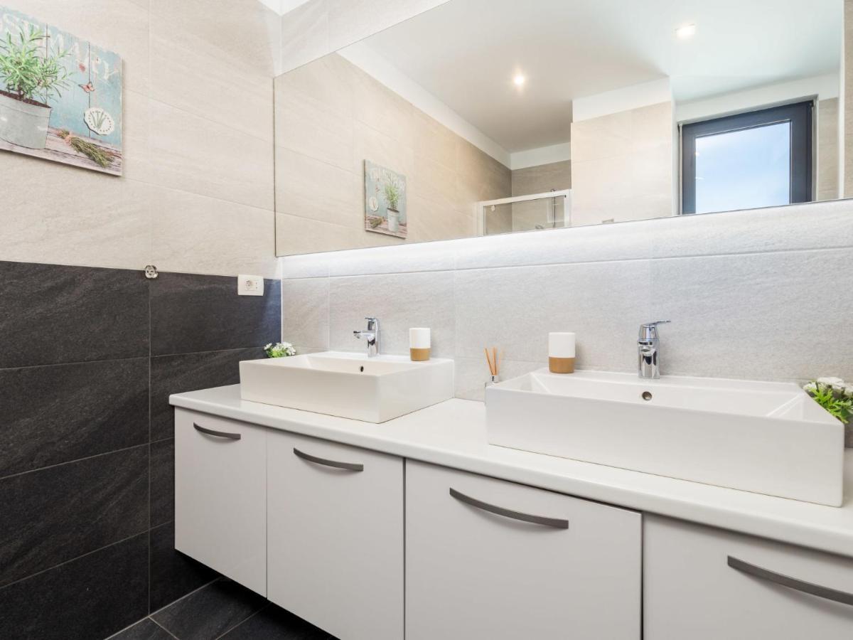 Albi By Interhome Villa Kostrena