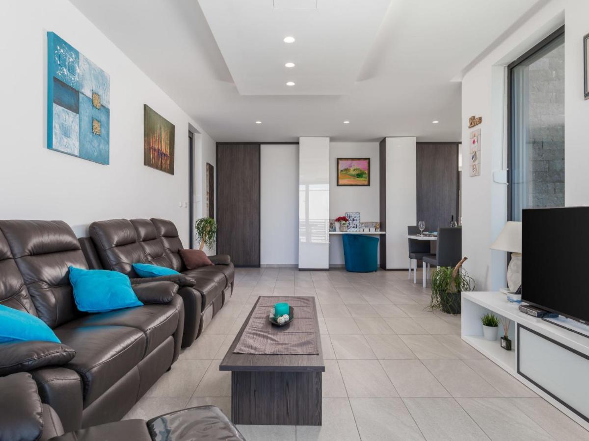 Albi By Interhome *