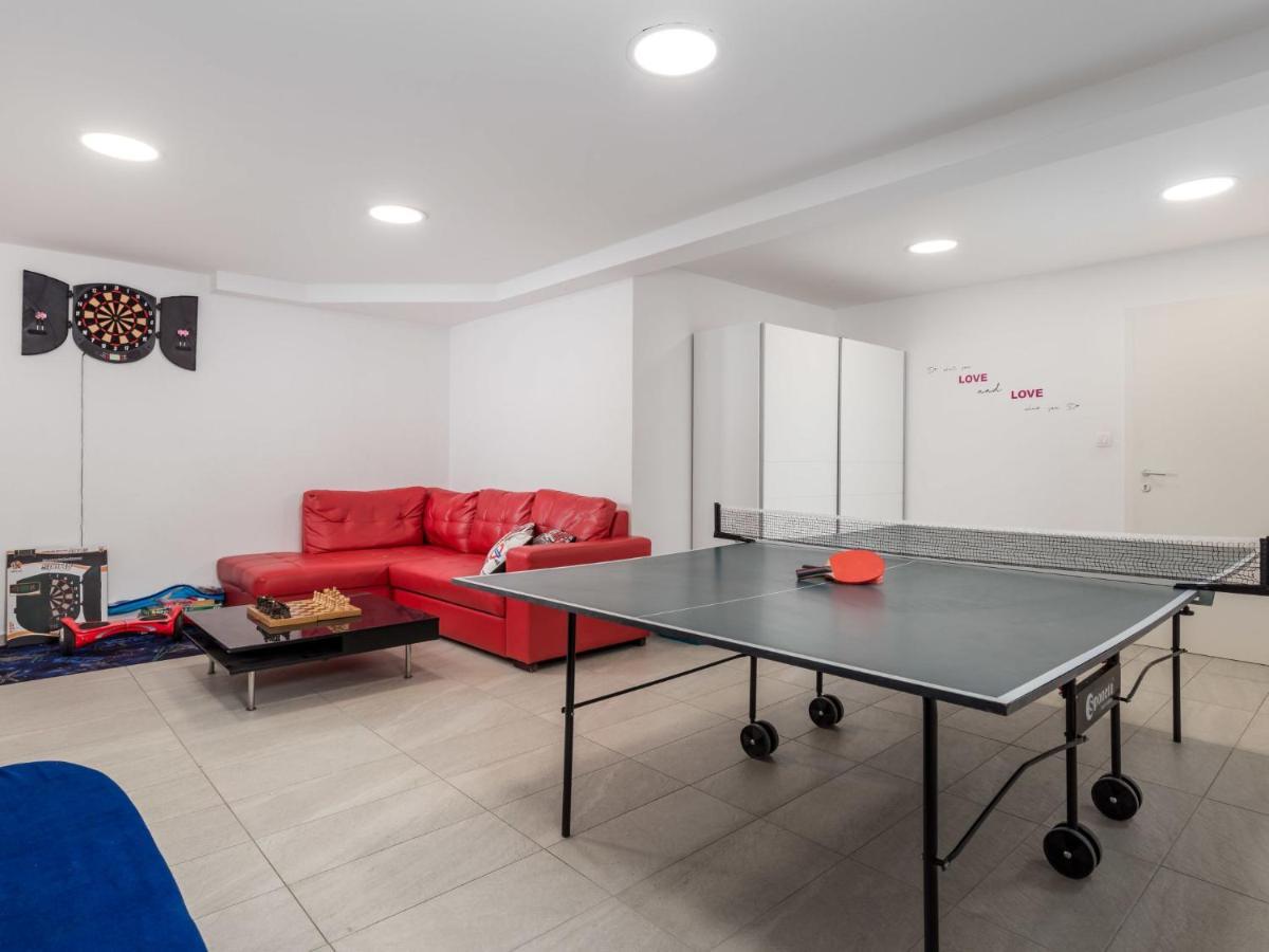 Albi By Interhome Kostrena